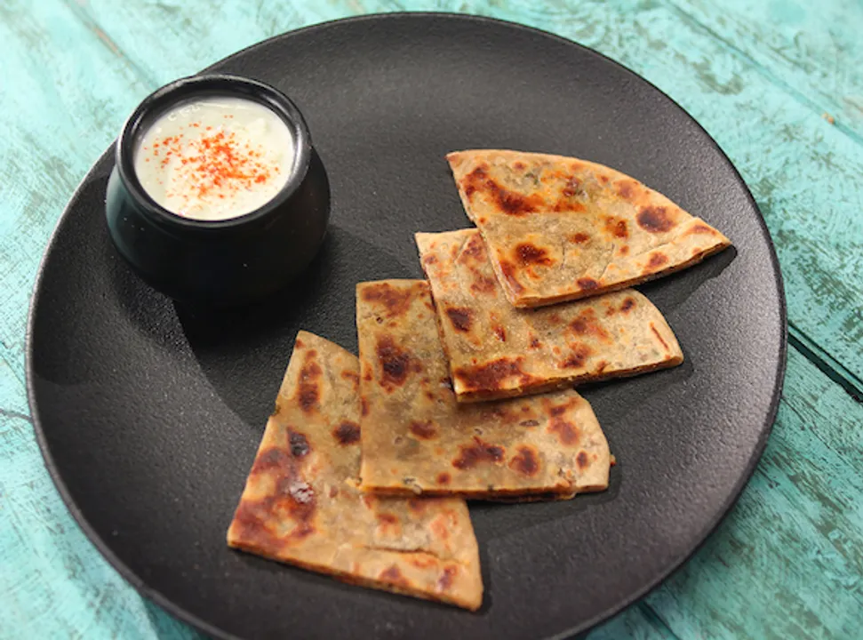 Sattu ke Paranthe 