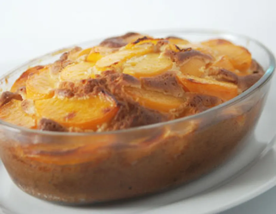 Peach And White Chocolate Cake