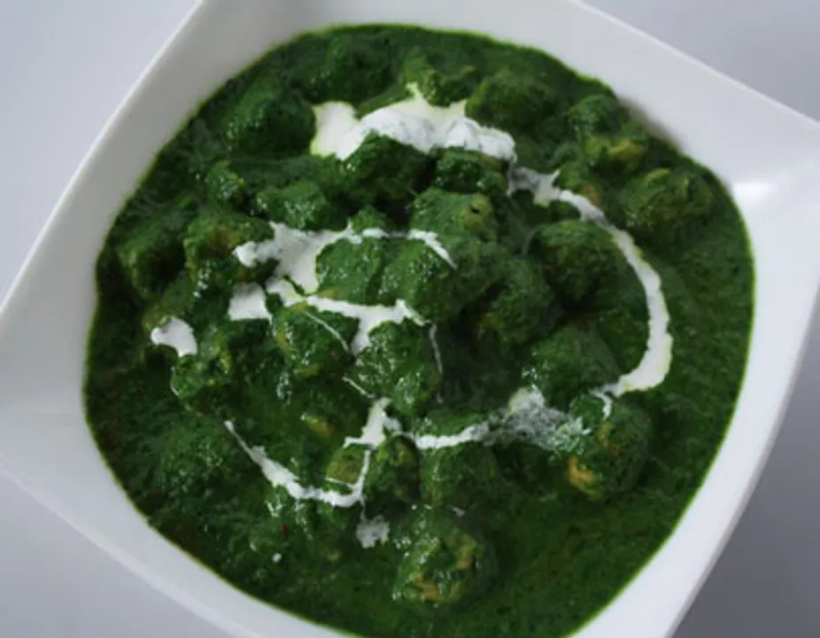 Urad Dal Kofta In Spinach Gravy