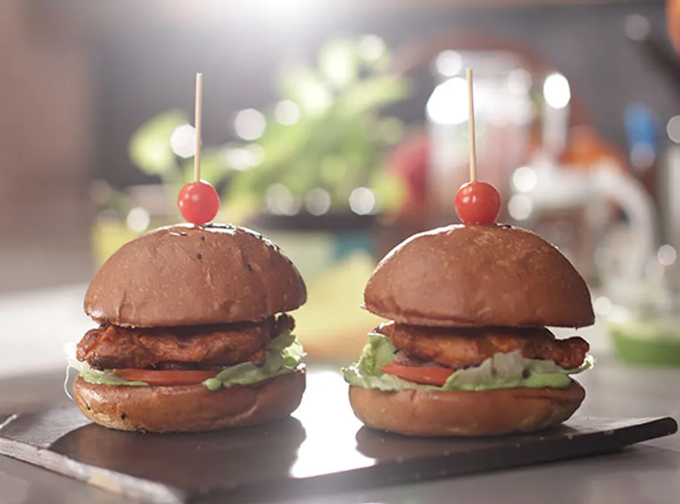 Tandoori Chicken Burger-SK Khazana