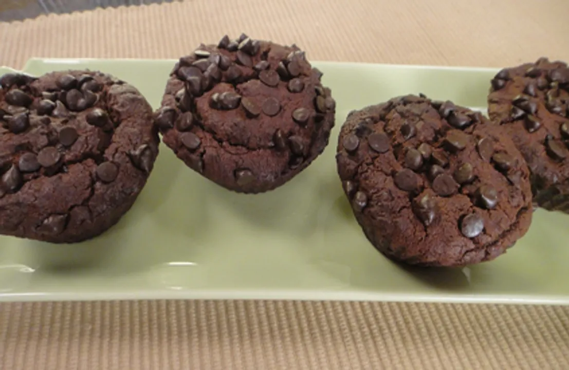 Eggless Chocolate Chip Muffins