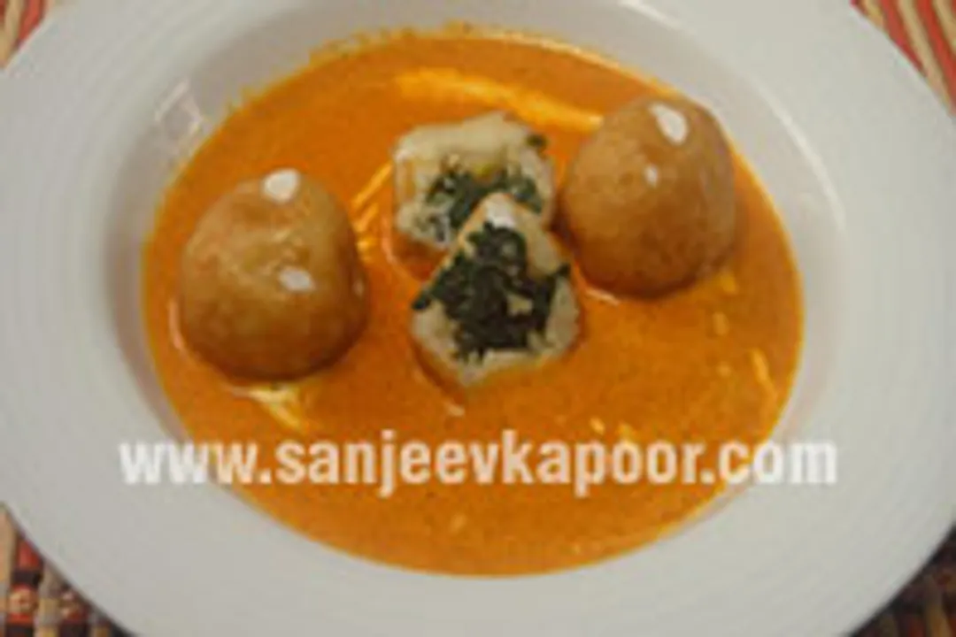 Spinach and Paneer Kofta in Makhni Gravy