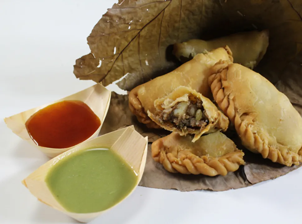 Punjabi Samosa Gujiya