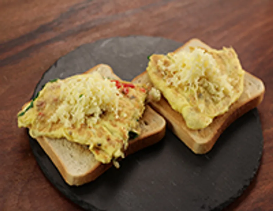 ROLLED CHEESE OMELETTE - skk