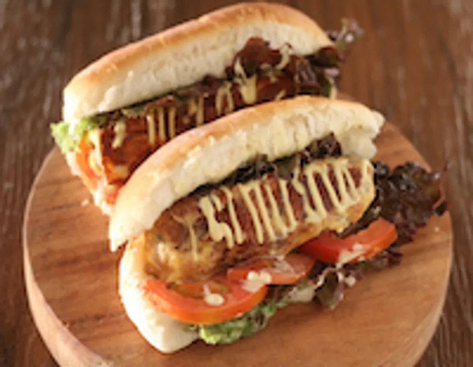 CHILLI CHEESE CHICKEN ROLL - skk