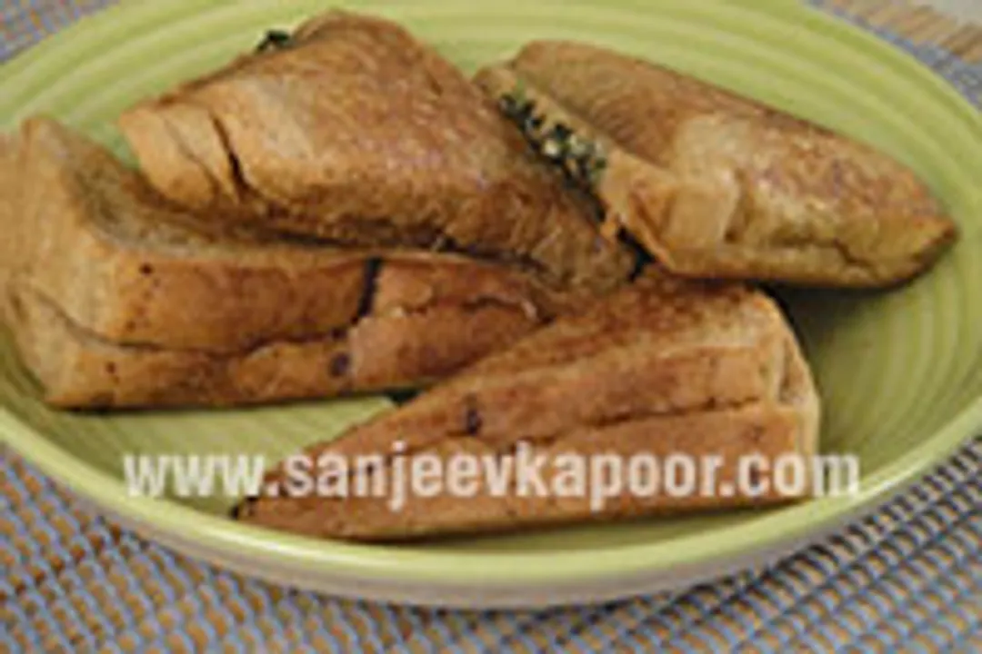 Palak Paneer Sandwich 