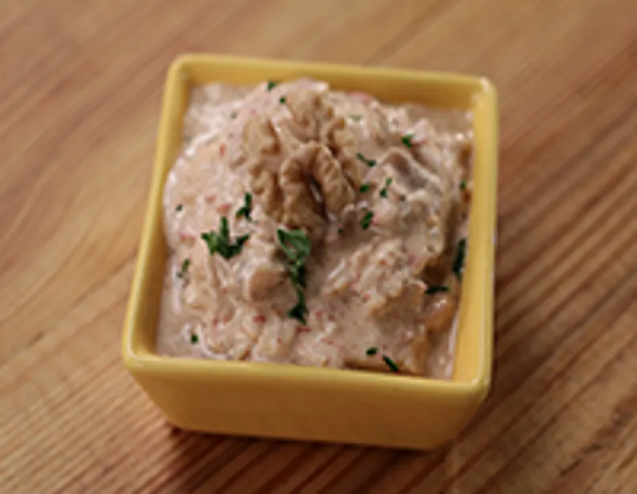 Mooli Walnut Raita - SK Khazana