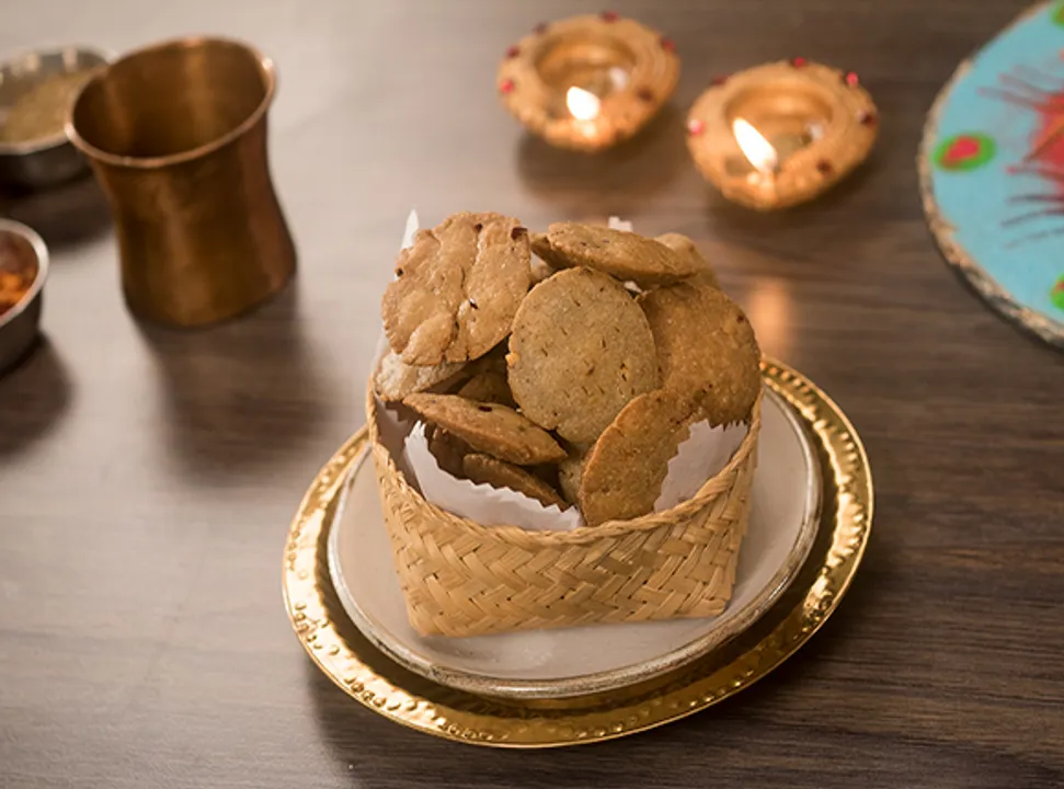 Bajra Mathri- Sk Khazana