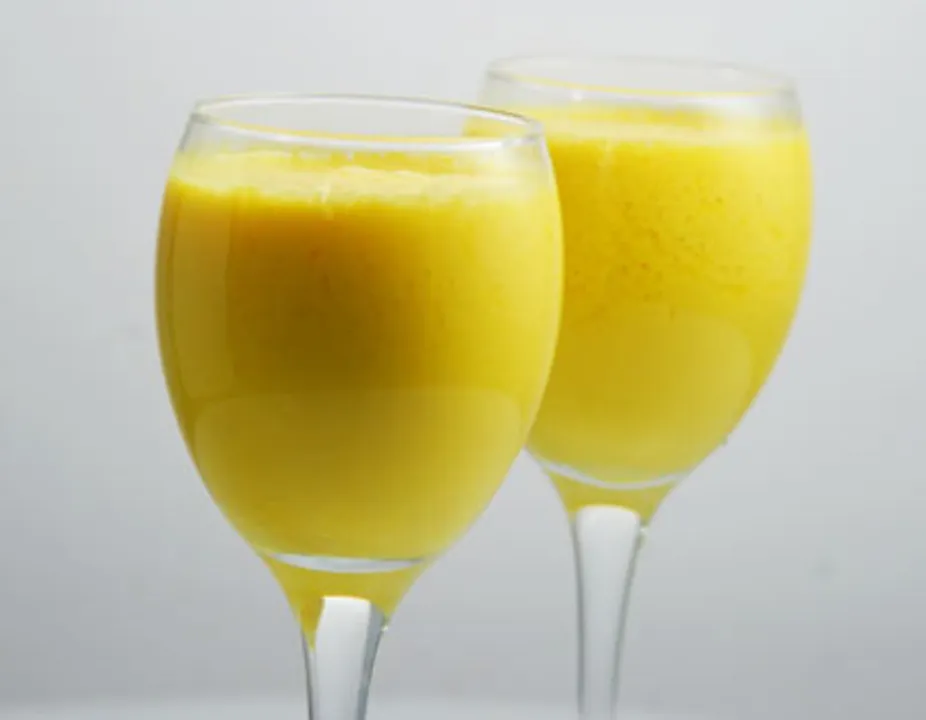 Mango and Peach Smoothie