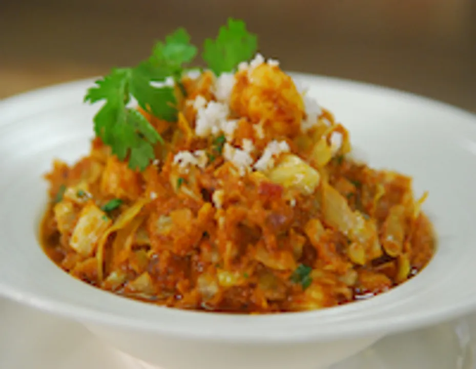 Cabbage prawns - Cook Smart