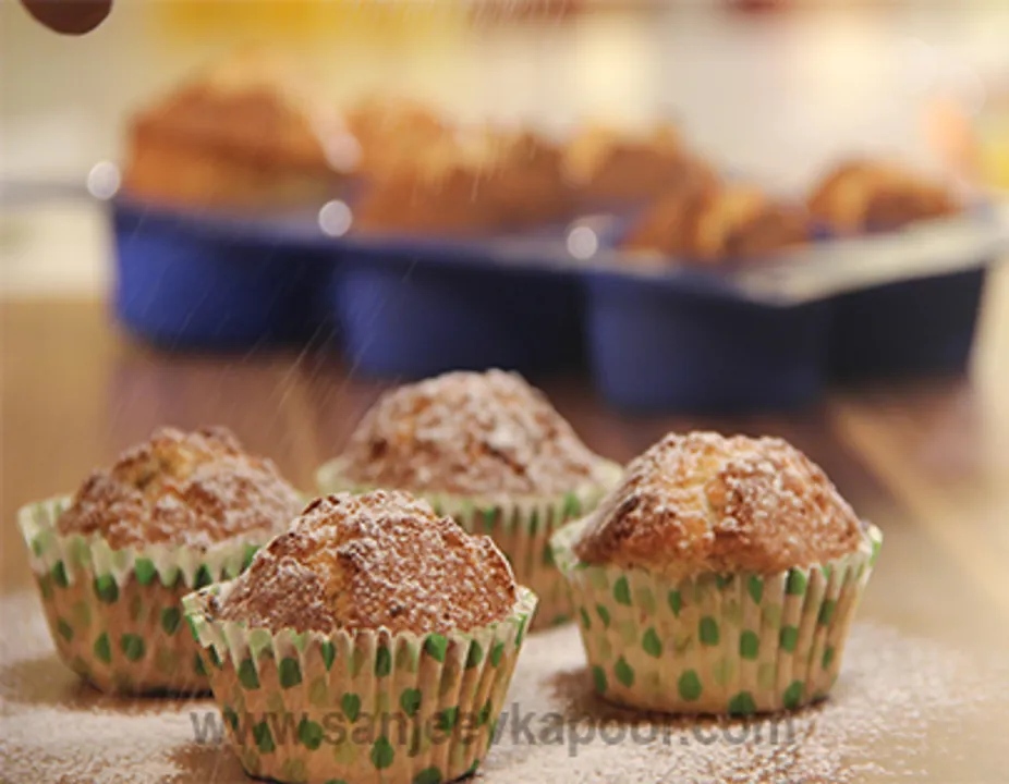 Berries and Oat Walnut Muffins