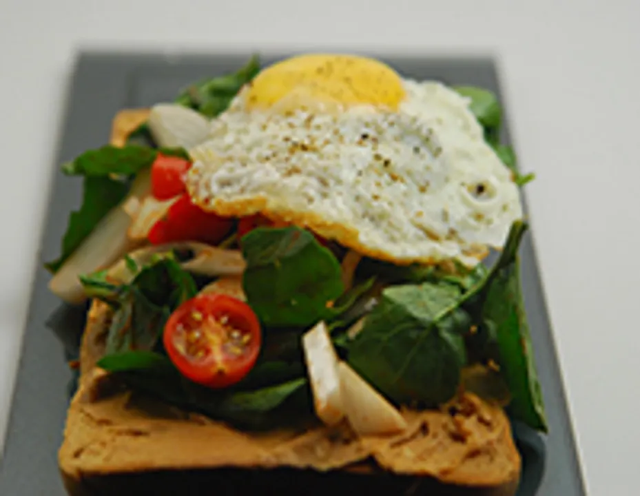 Peanut Butter Toast with Fried Egg-Cook Smart