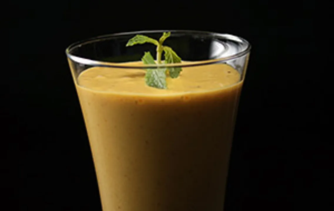 Mango Thandai Smoothie