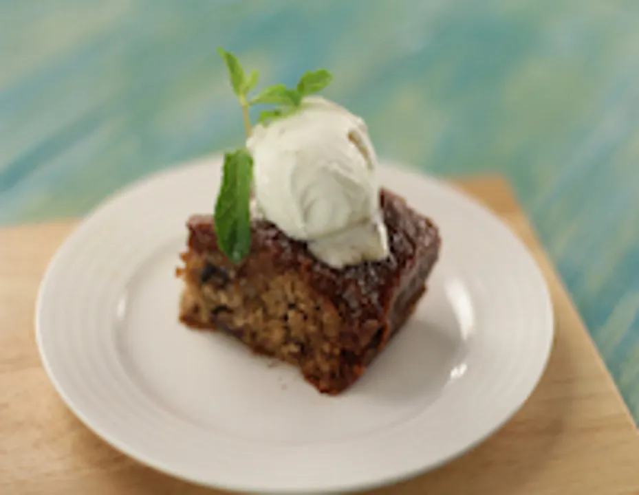 STICKY DATE PUDDING - skk