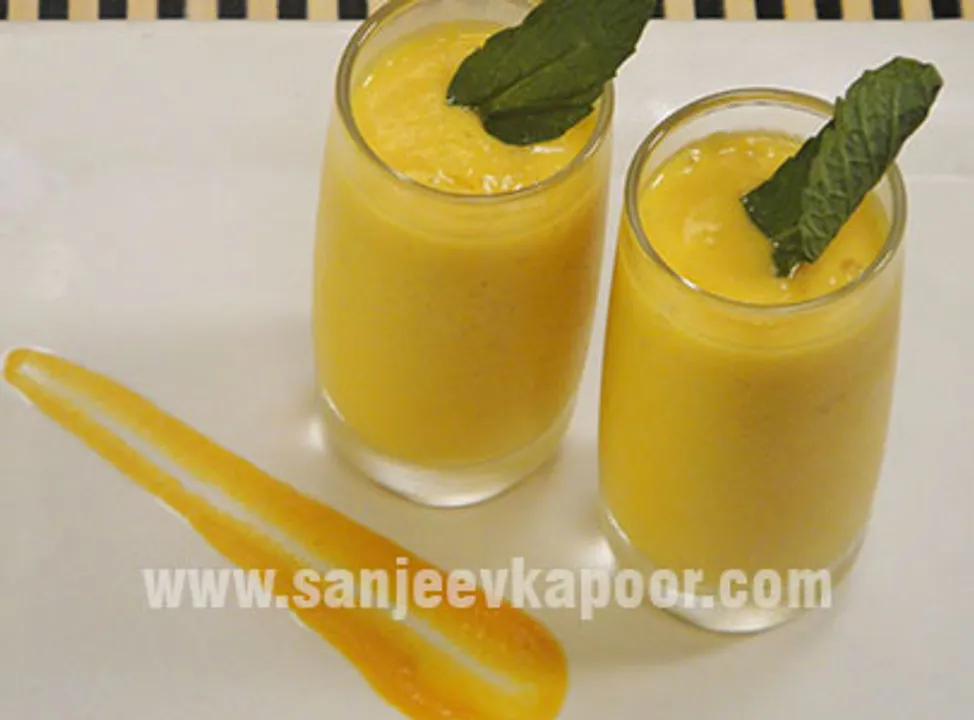 Honey And Fruit Smoothie
