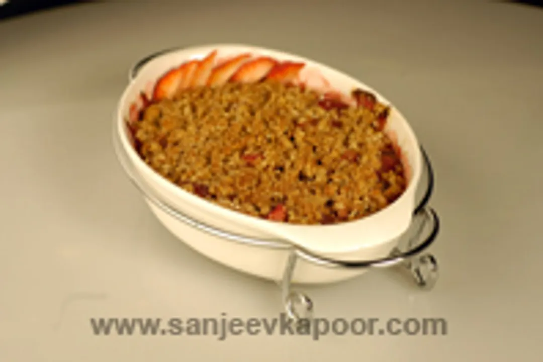 Apple Strawberry Crisp
