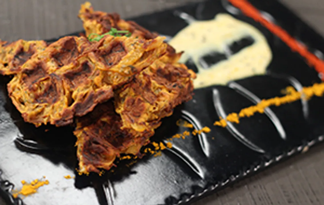 Kanda Bhaji Waffle
