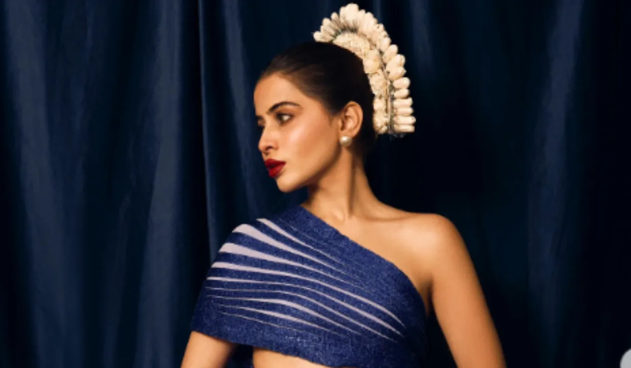 Uorfi Javed's Outfits