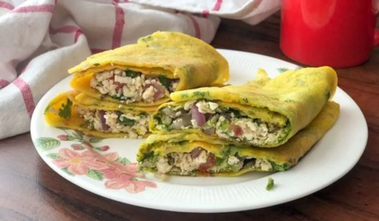 Paneer stuffed Moong Dal Cheela