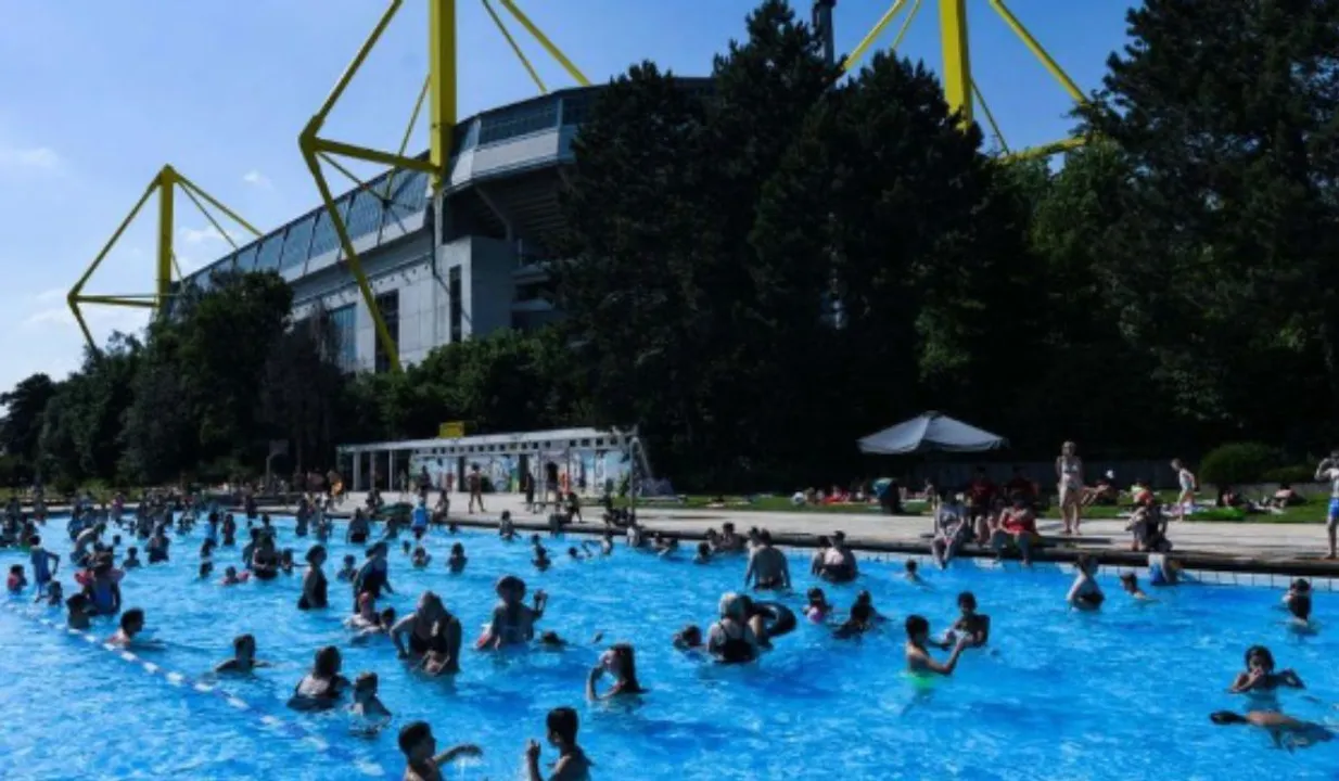 Women Can Swim Topless In Catalonia 