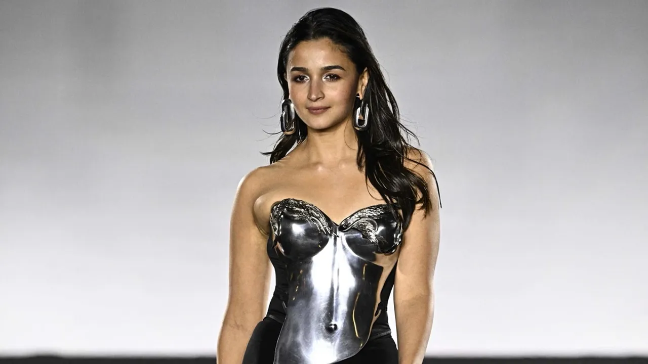 Corset Looks 