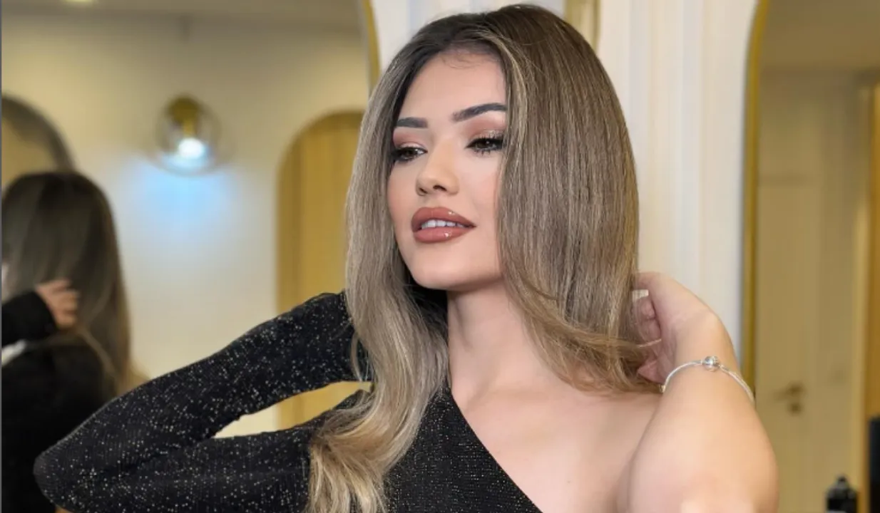 Turkish Influencer Behind Viral 'Wedding Without A Groom' Series Dies At 26  