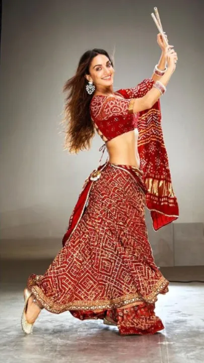 Get Your Ghagra Choli Ready, It's Garba Season!