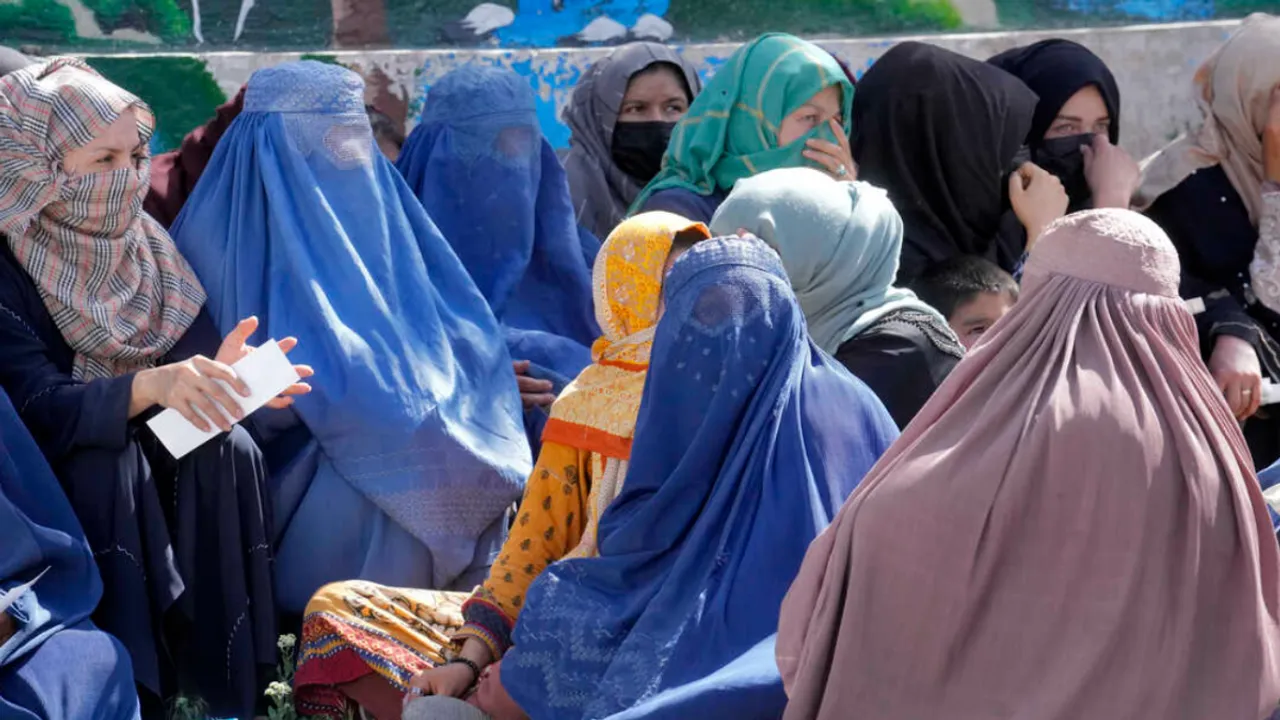 taliban arrest women for not wearing hijab