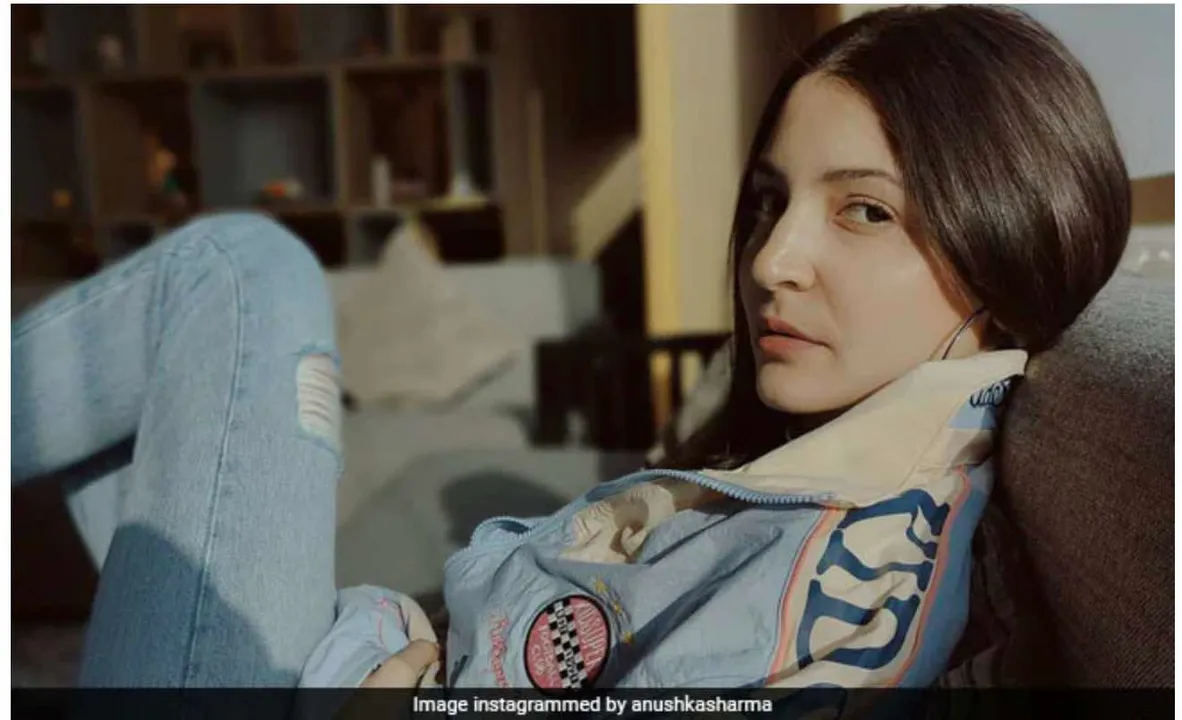 Anushka Sharma 2022 Calendar