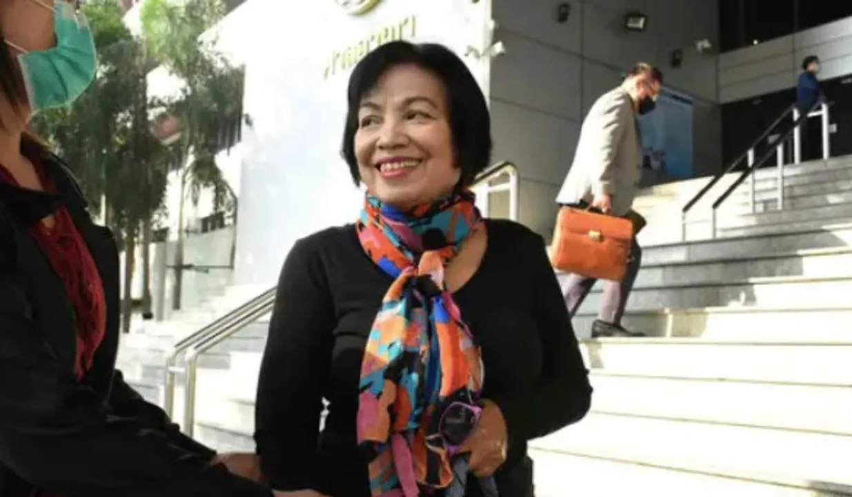 Anchan Preelert Thai Monarchy
