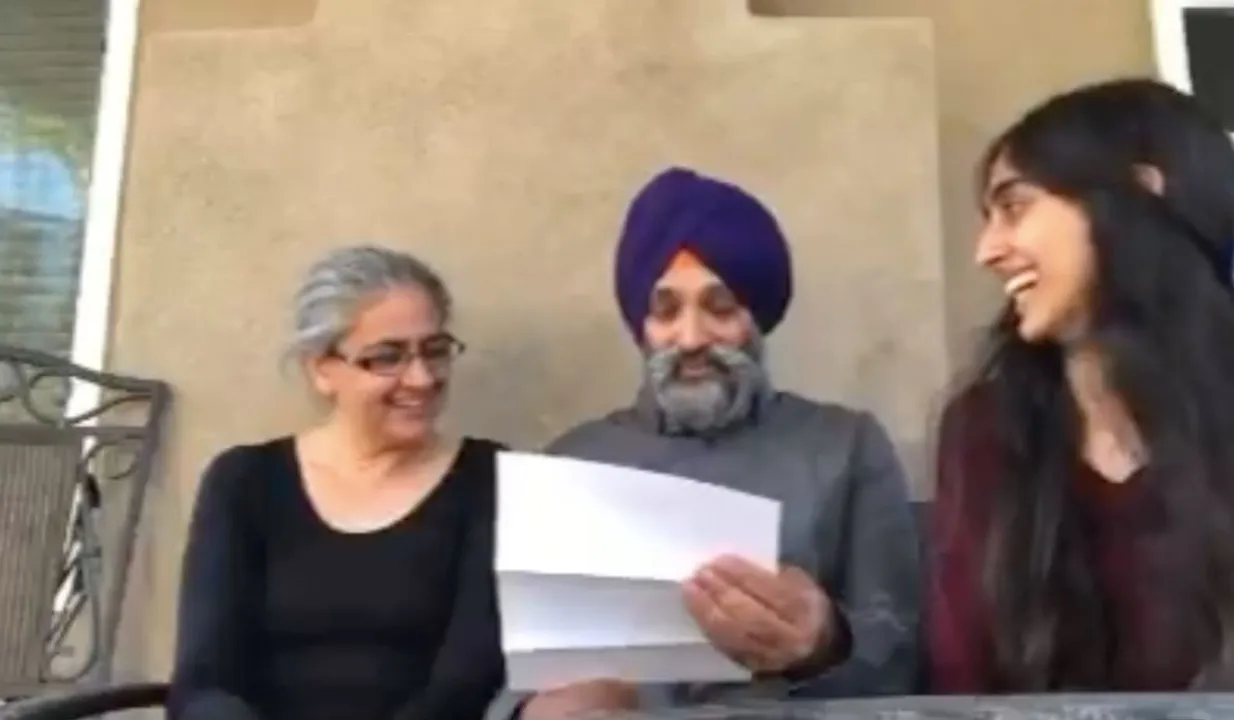 parents react to college acceptance letter