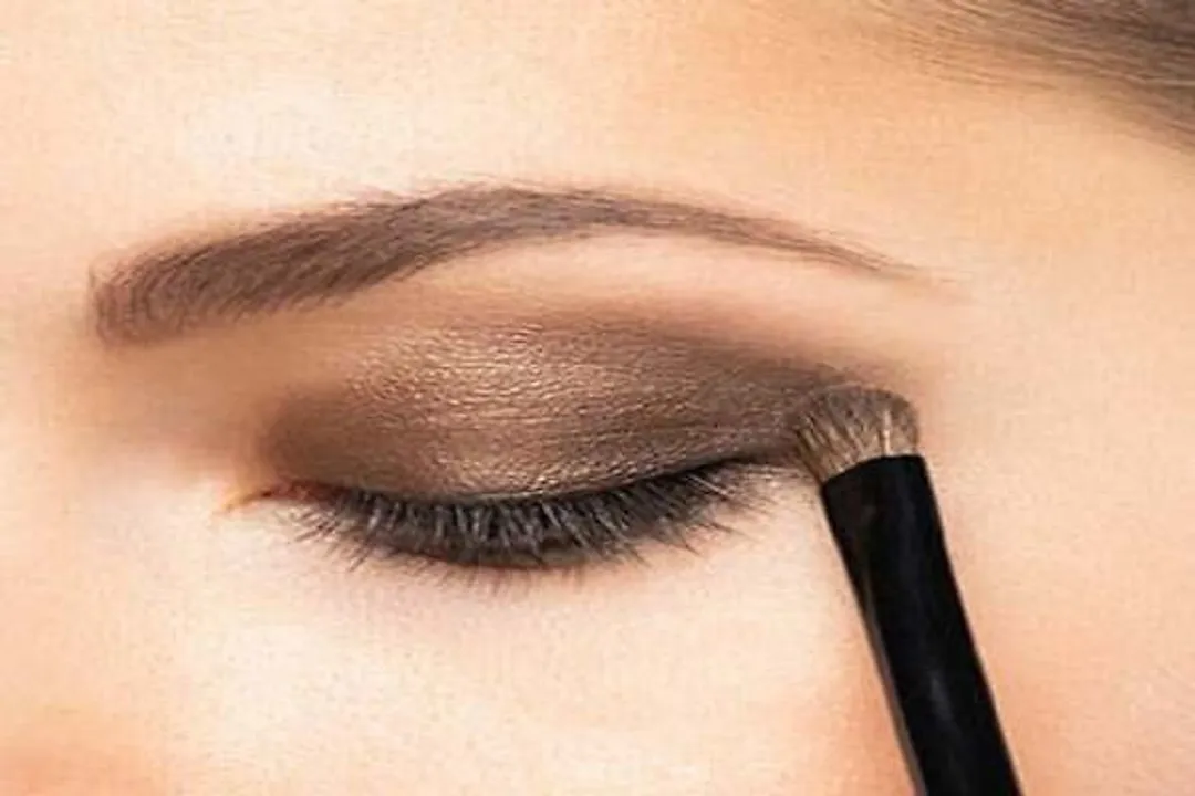 TikTok Mascara Trend