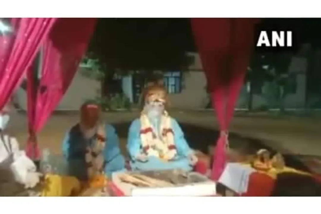 Rajasthan couple ties knot in PPE kits