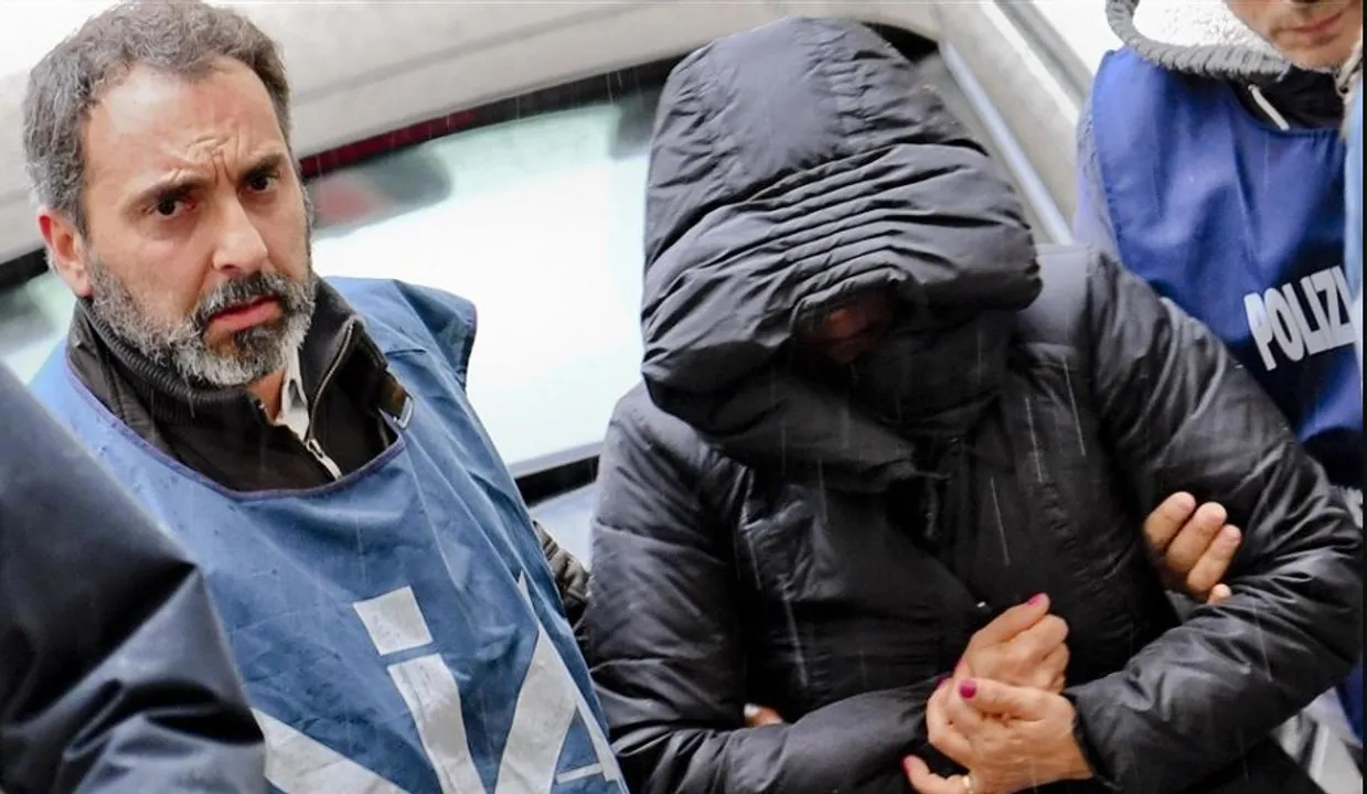 Camorra Women Combating Mafia Power