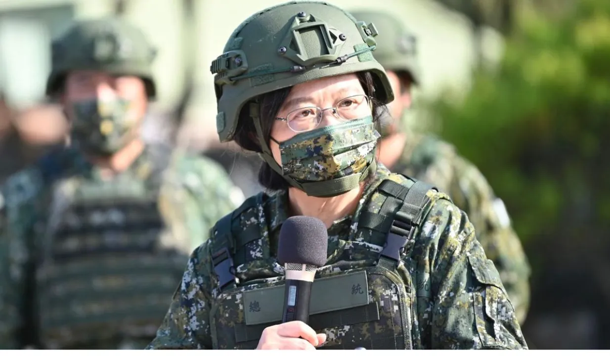 Taiwan Women To Join Reservist Training