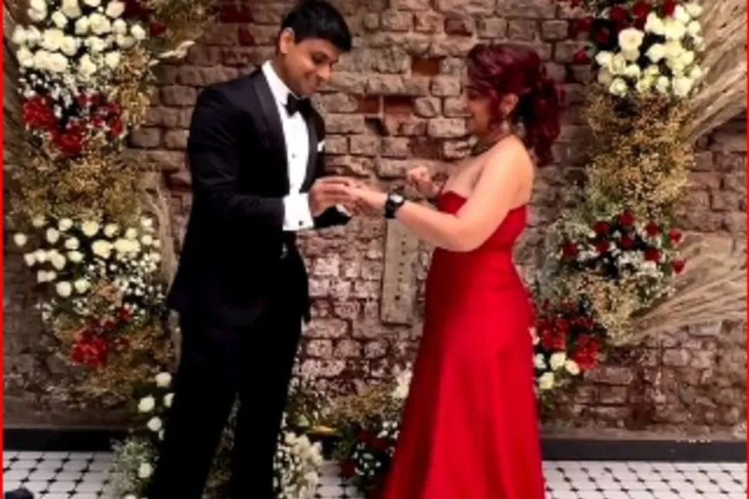 ira khan engagement post