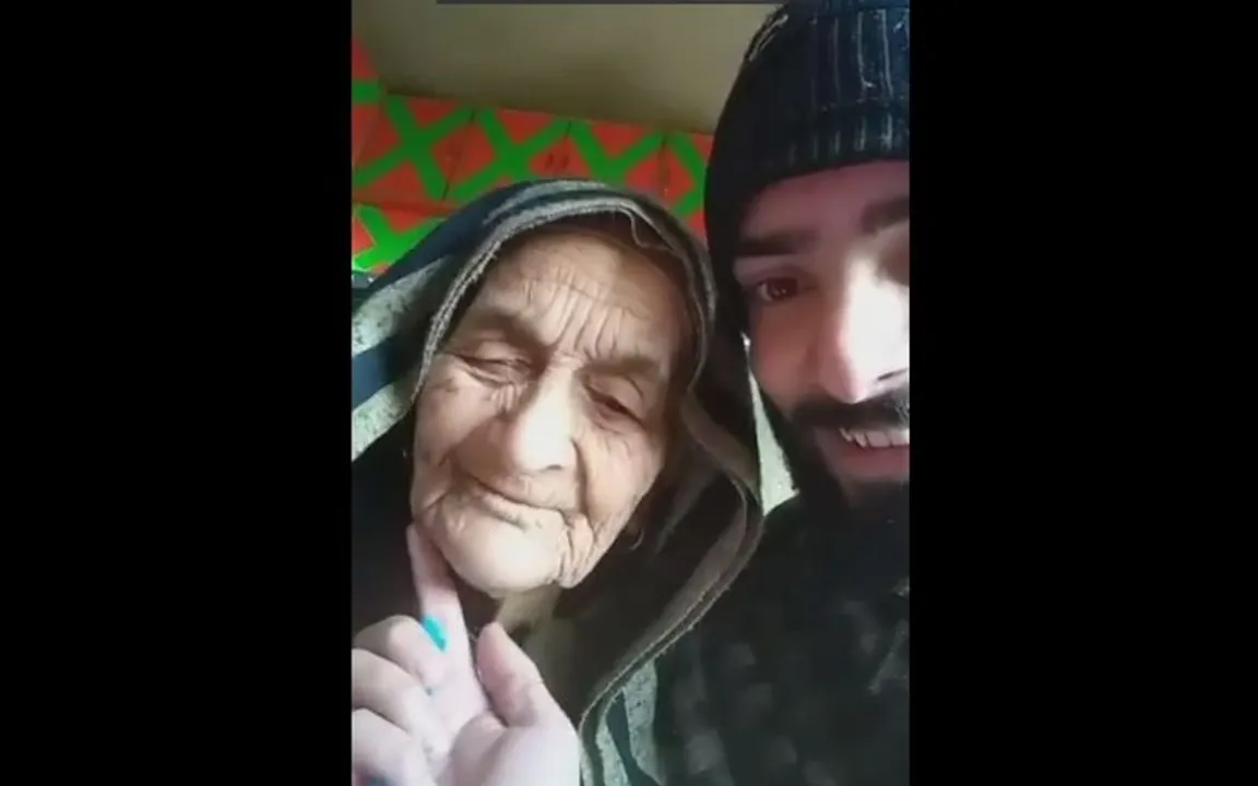 Elderly woman speaking english, kashmiri woman speaking english