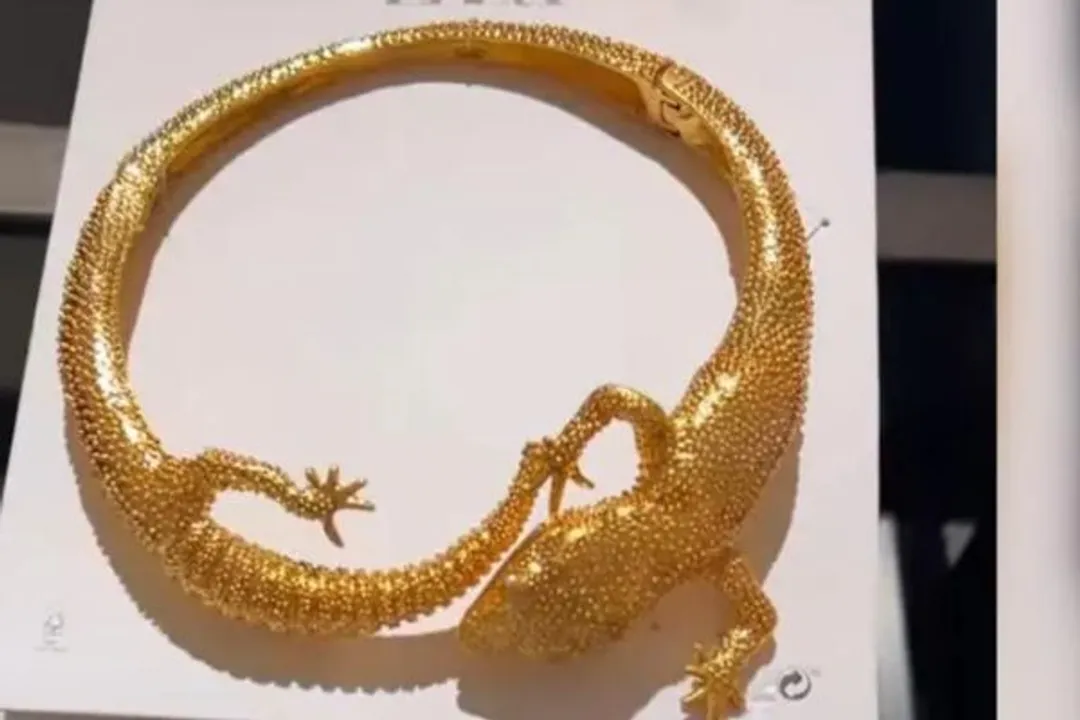 Lizard choker