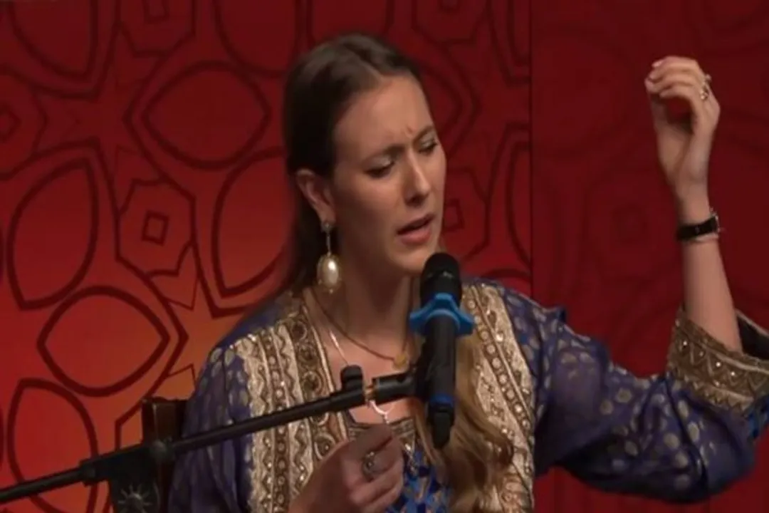 Tanya Wells ,British singer sings Faiz Ahmed Faiz ghazal
