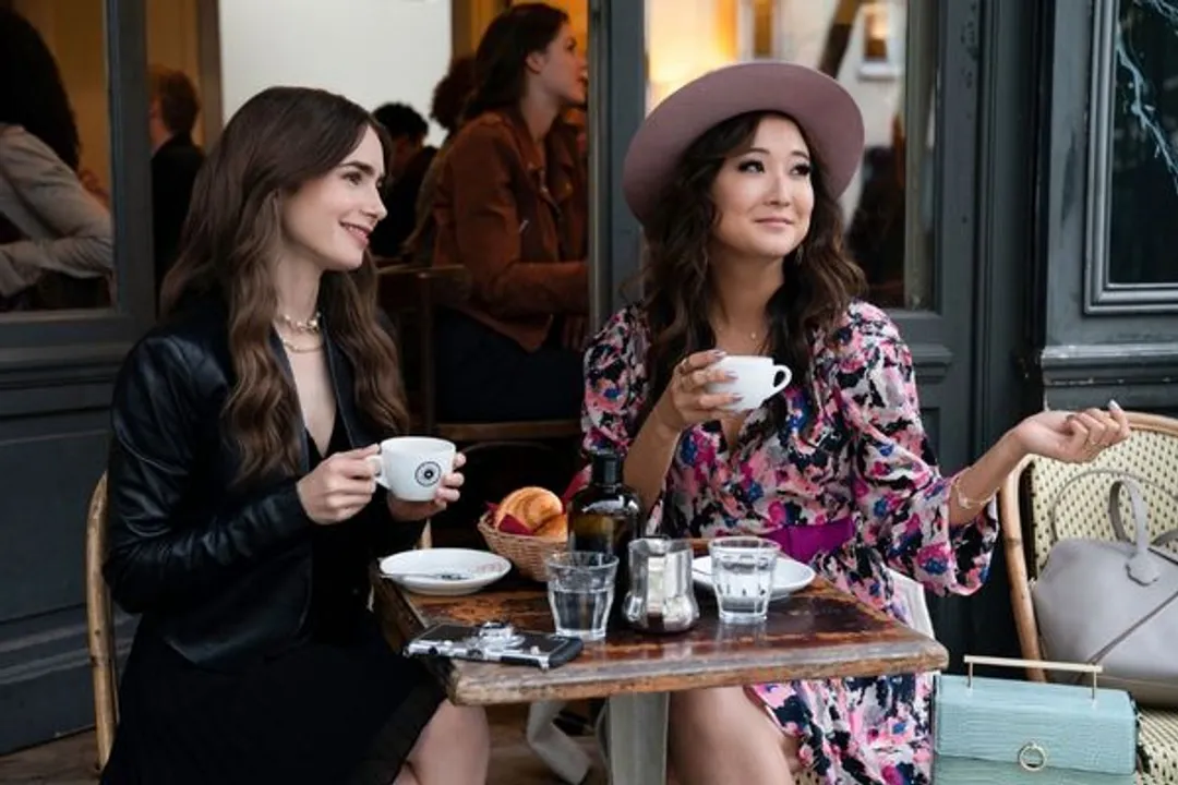 emily in paris female characters