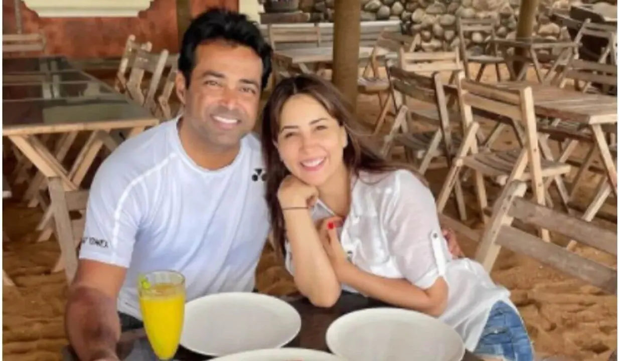 Kim Sharma Leander Paes Goa Pics, Kim Sharma Leander Paes