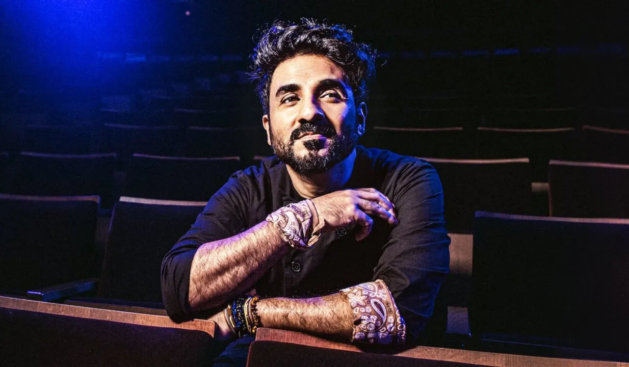 Vir Das Landing twitter review
