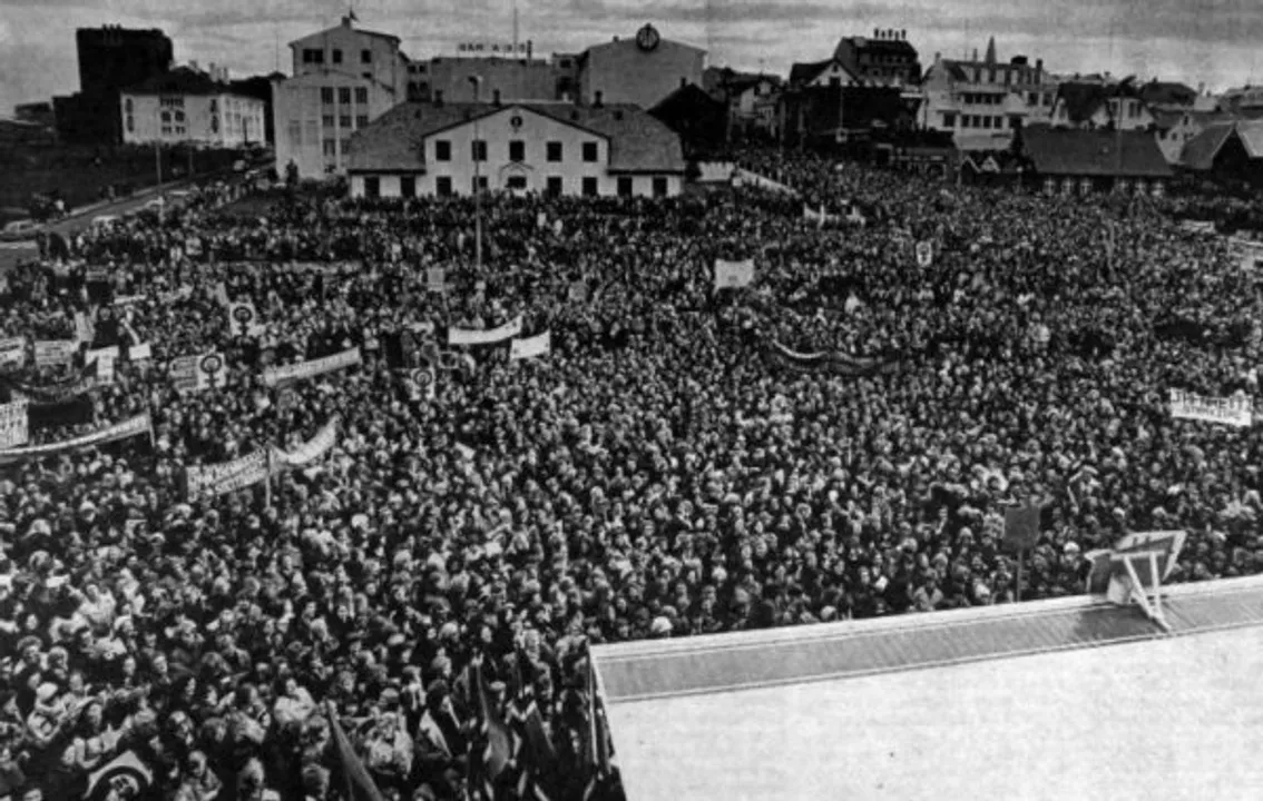 Historical Women Strikes Iceland