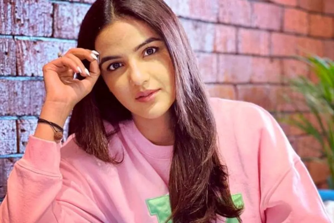 Jasmin Bhasin On Vikram Bhatt Film