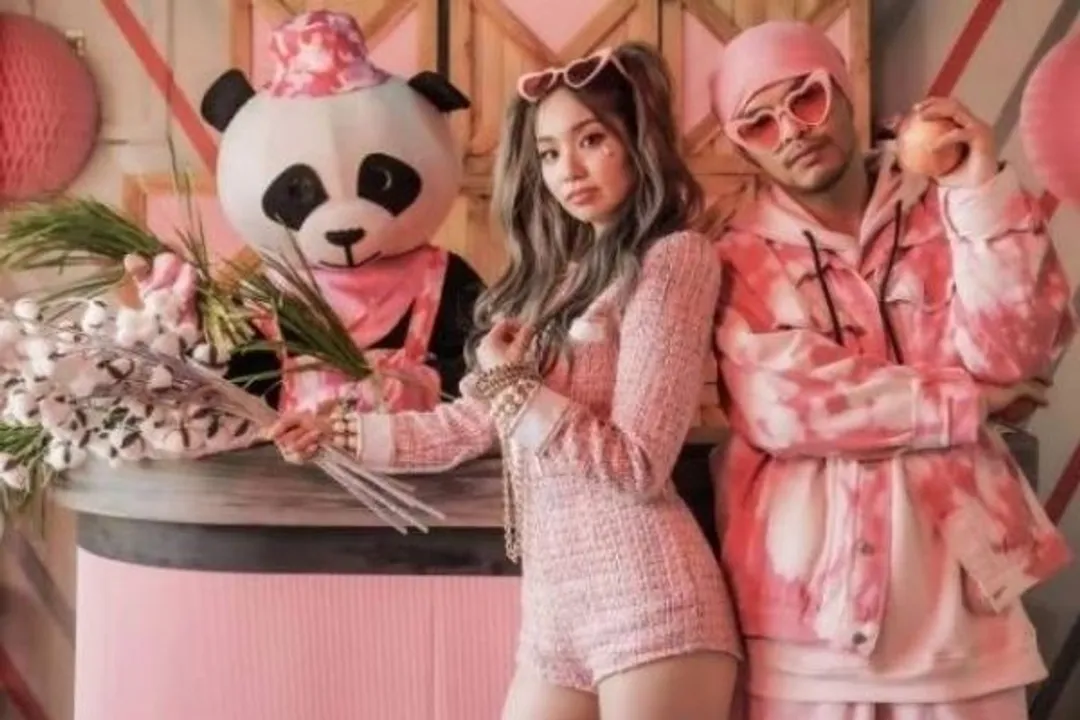 Namewee Song Fragile