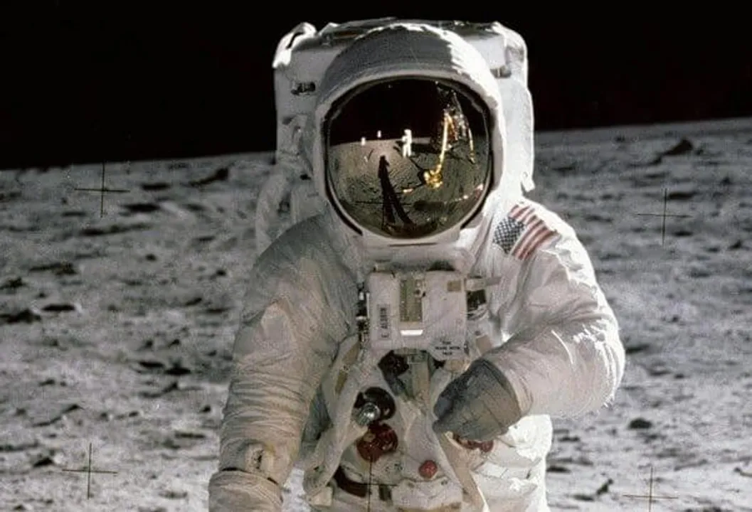 woman sues NASA