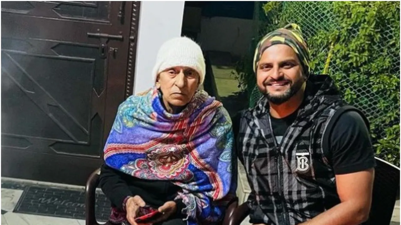 Suresh Raina with his father. (Photo Source: Instagram)