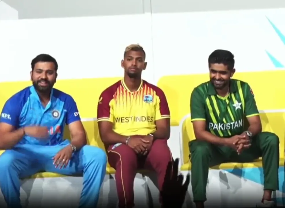 भारत-पाकिस्तान के क्रिकेटर्स जब मिलते हैं तो क्या बातें करते हैं? रोहित शर्मा ने किया खुलासा