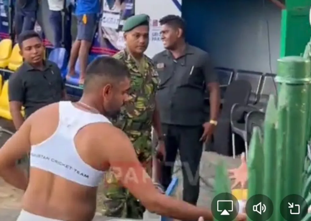 Babar Azam Wearing A Sports Bra बाबर आजम