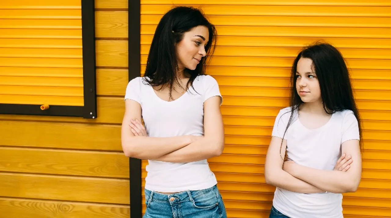 annoying things sisters do